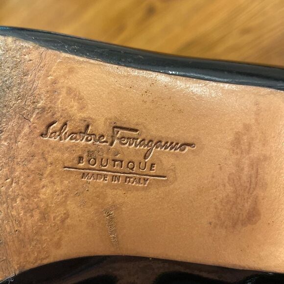 Ferragamo Vara Bow pump shoe size 6.5 - Picture 8 of 8